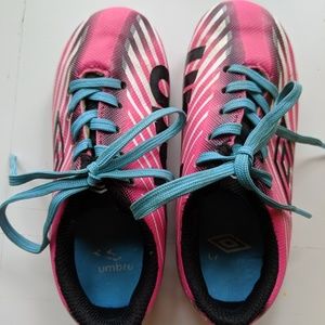 Umbro girls soccer cleats